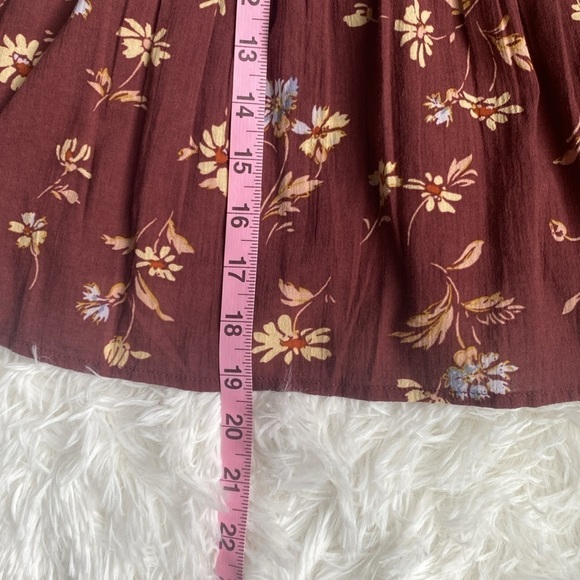 Madewell Peplum Top.  Size 12. Brown burgundy color w floral print. - Picture 2 of 5